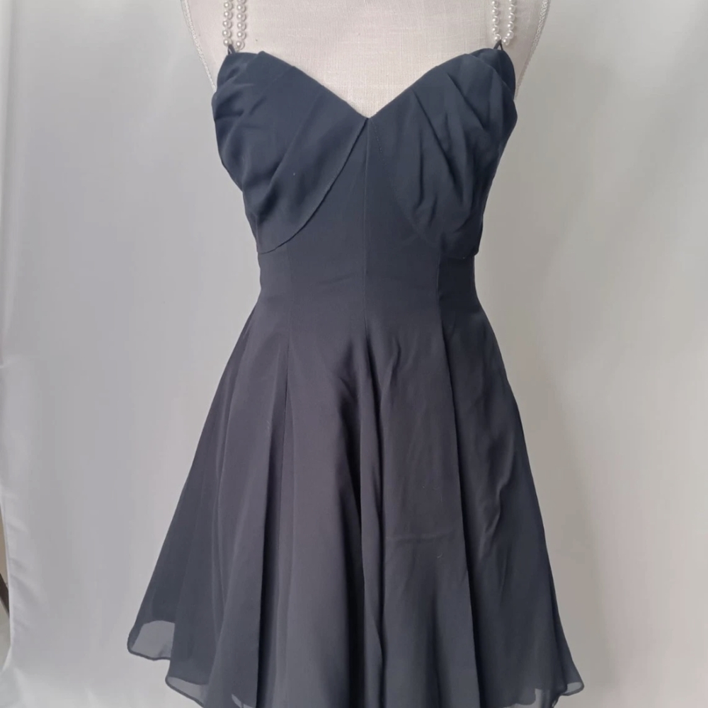 Chic Black Strapless Mini Dress